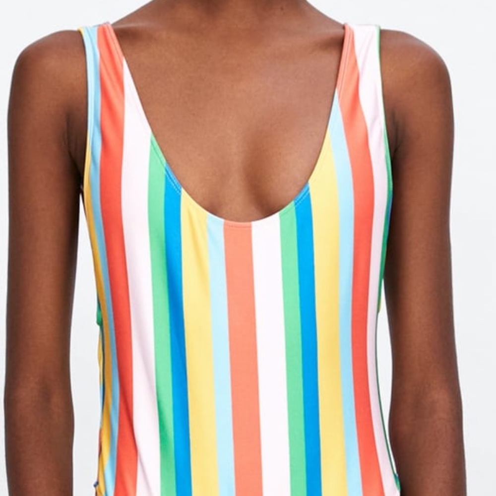 Hotness Colorful stripped one piece swimsuit🥰 - Picture 9 of 10